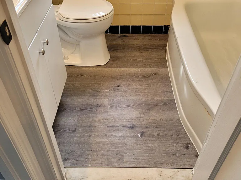 147 W 22nd St — Photo 12