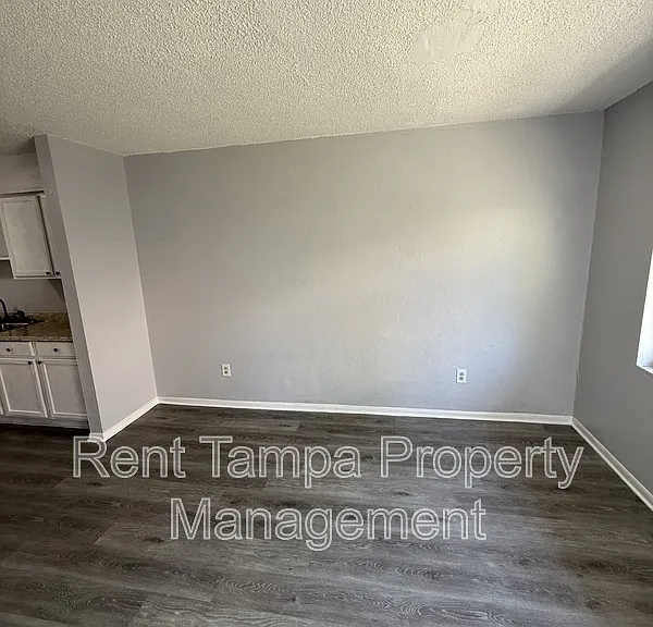 8304 N Mulberry St — Photo 5