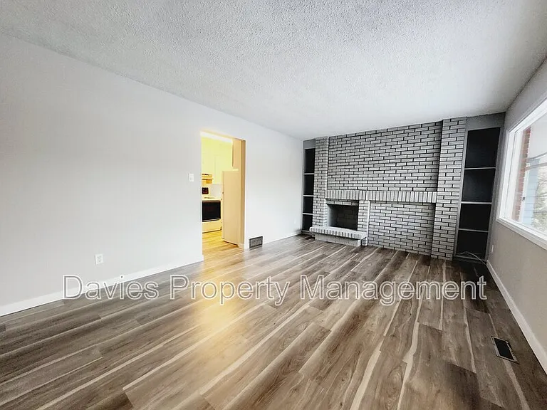 10230 150th St NW — Photo 5