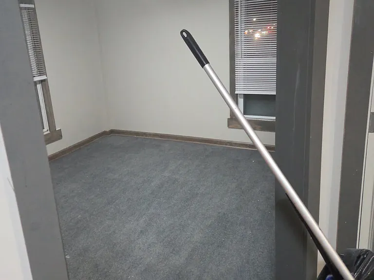 4 Roosevelt Dr #2 — Photo 8