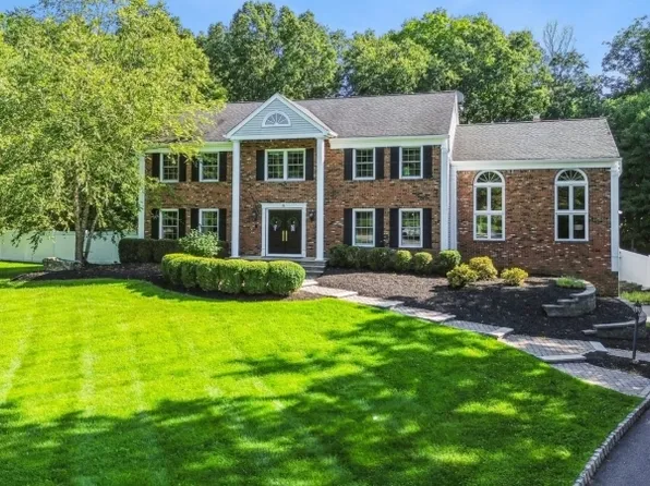 9 Revere Ct, Randolph Twp., NJ 07869