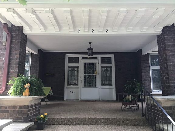 3rd image of 422 N Cherry St
