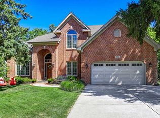 374 Anthony St, Glen Ellyn, IL