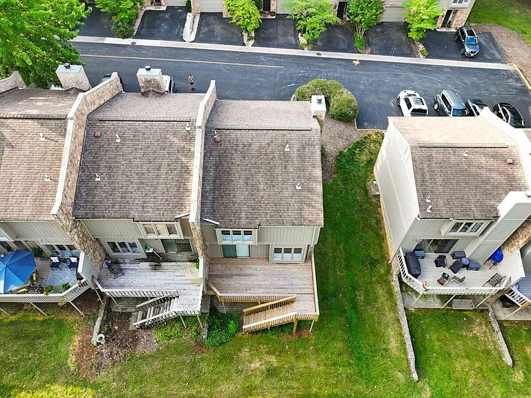 3555 Londonderry Ln — Photo 26