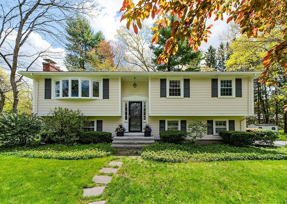 1st image of 18 Emerson Rd