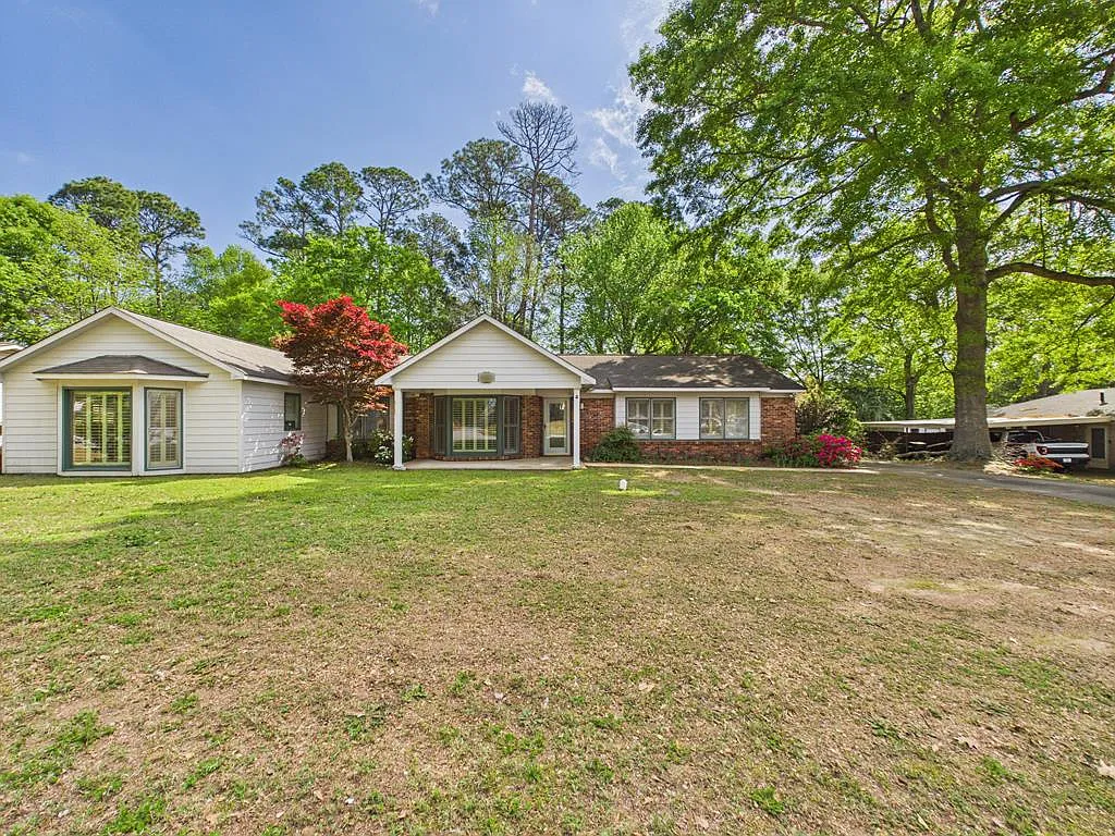 6328 Fox Chapel Dr photo 1
