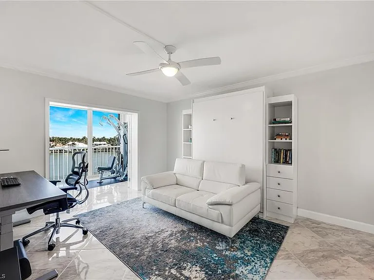 2750 Gulf Shore Blvd N #402 — Photo 12