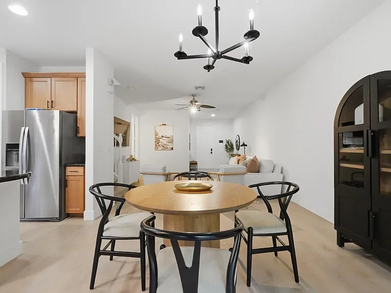 10822 NW 72nd Pl — Photo 5