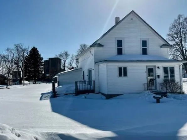 140 W 3rd St, Orchard, NE 68764