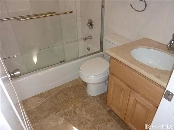 3rd image of 2144 Grove St APT 3