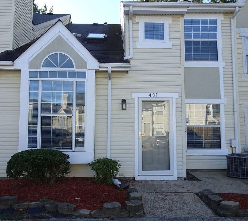1st image of 421 Lees Mill Dr