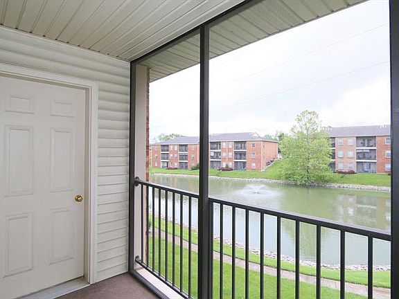 5th image of 5453 Asbury Lake Dr Unit 75