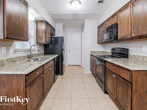 5th image of 6922 Christina Ln