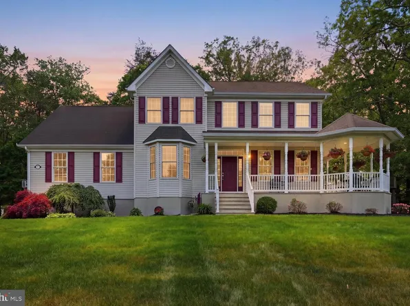 7 Cherry Tree Ln, Cream Ridge, NJ 08514