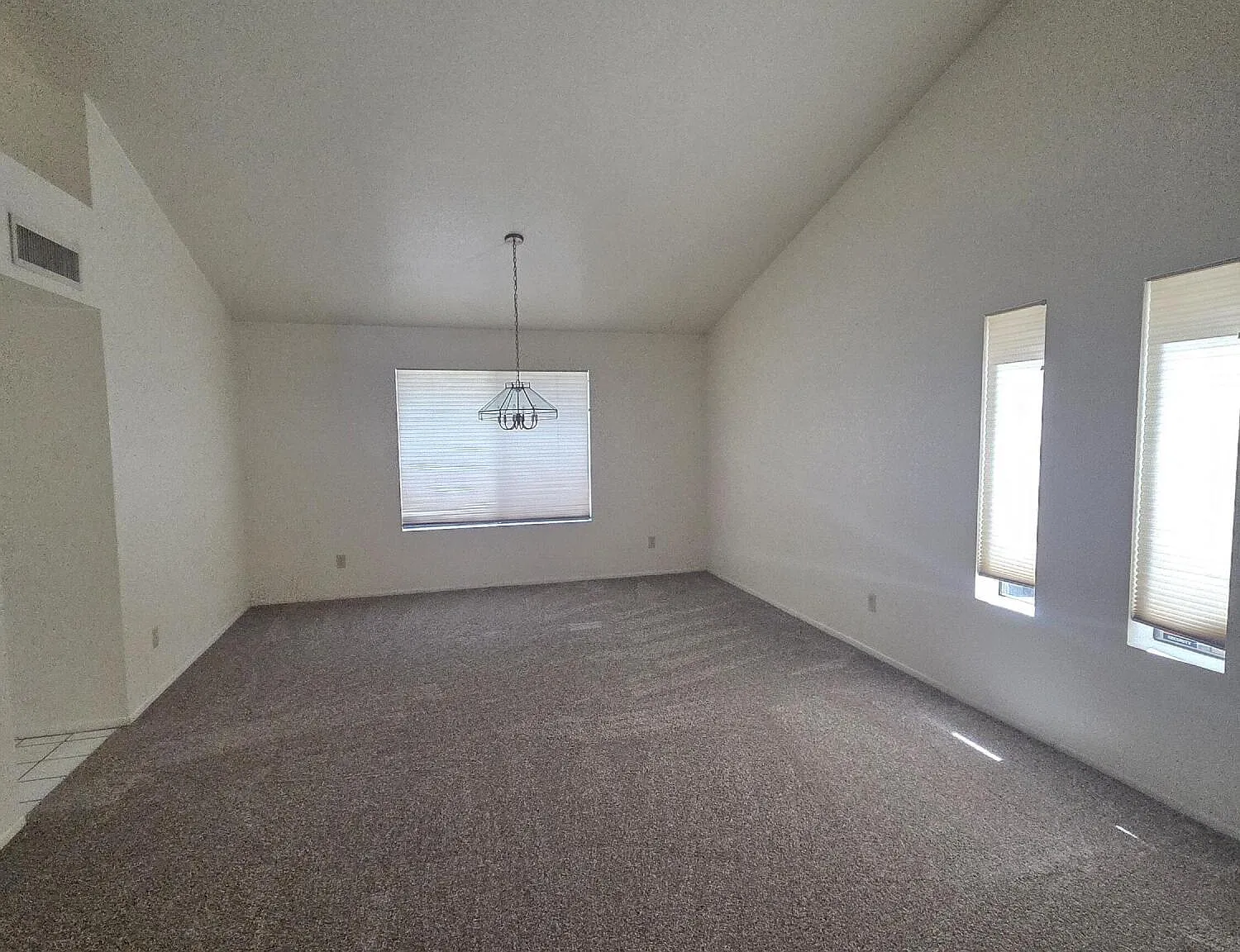 3 bed, 2.0 bath, 1888 sqft, $2,150 — Photo 4