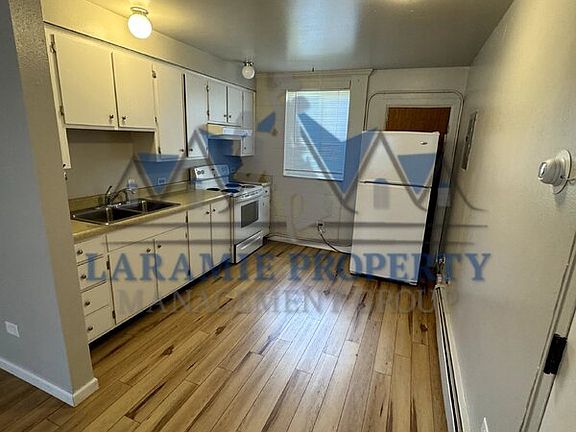 4th image of 411 S 26th St APT 1