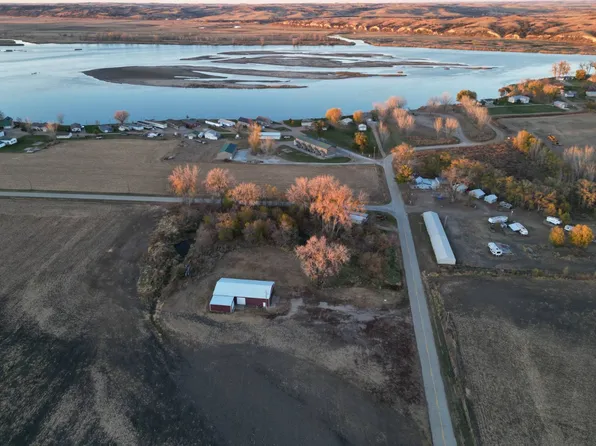 1 Rayder Swanson Rd, Niobrara, NE 68760