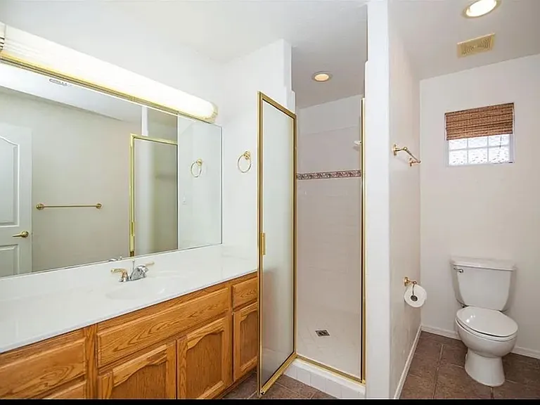 2153 W 22nd Pl — Photo 2