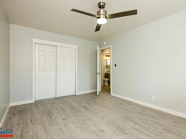 283 E Reed St #14 — Photo 5