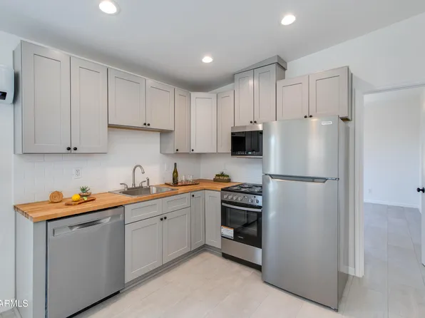 731 E SUNNYSLOPE Lane, Phoenix, AZ 85020