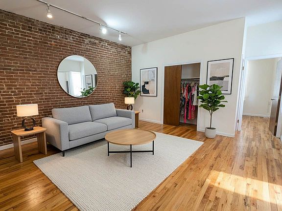 4th image of 162 W 80th St APT 5G