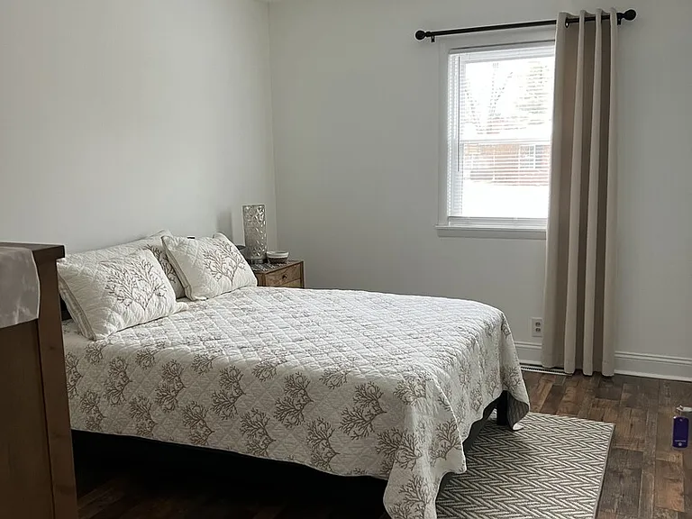 Saint Catherine Ct — Photo 17
