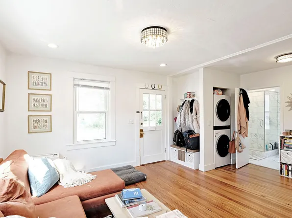 914 Montrose Ave #A, Charlottesville, VA 22902