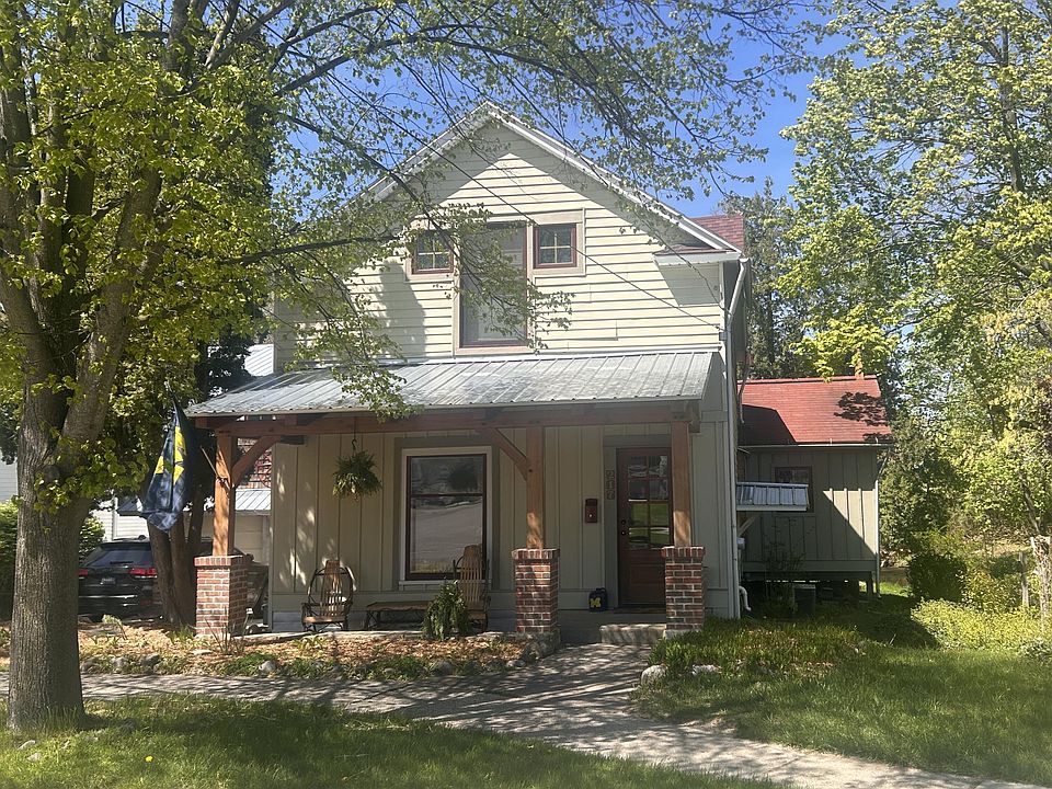 1st image of 217 N Monroe St