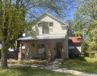 217 N Monroe St, Rockford, MI, 49341