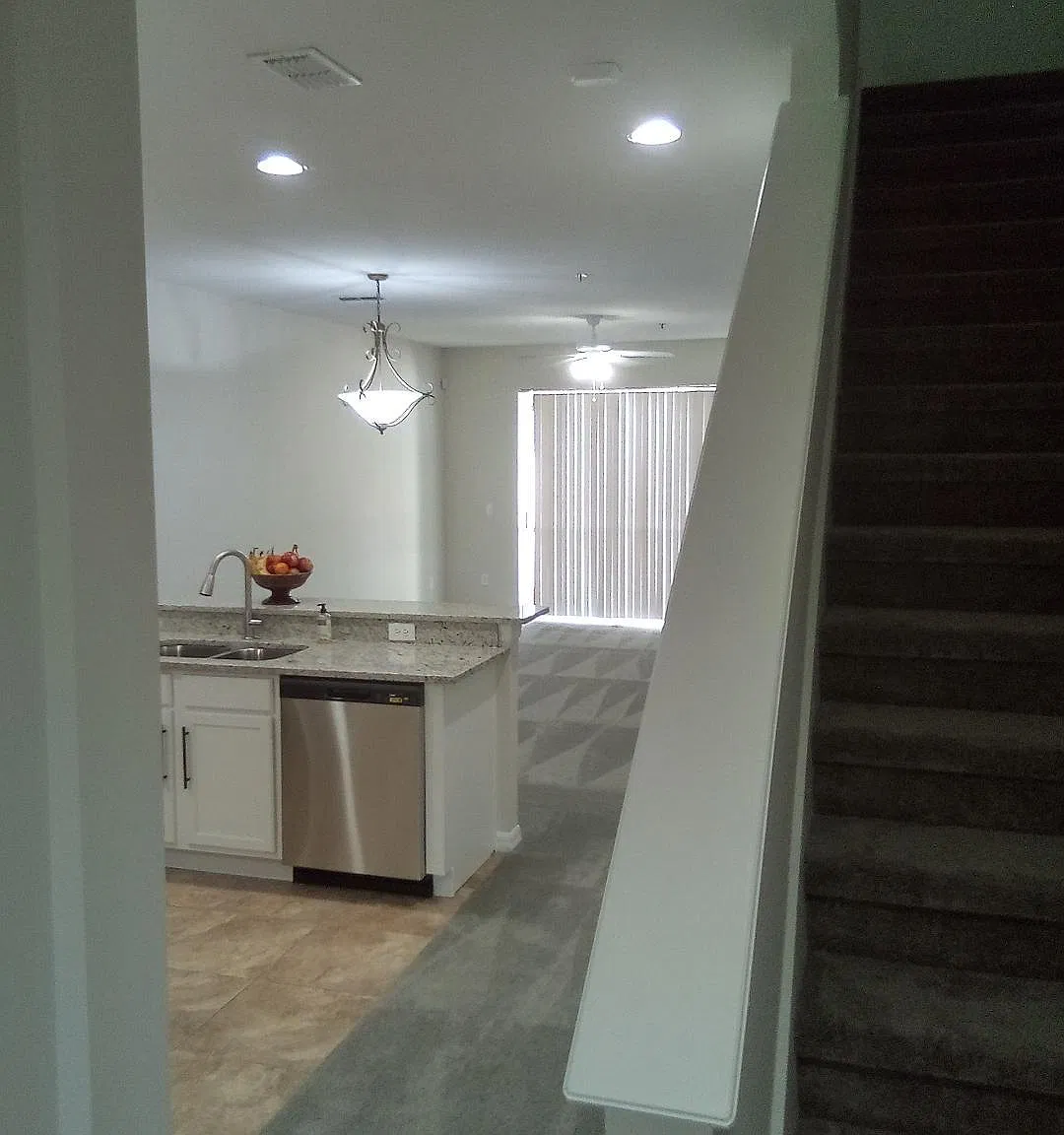 3 bed, 2.5 bath, 1728 sqft, $2,450 — Photo 4