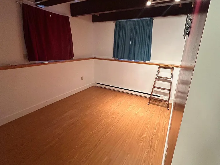 20 West St #5 — Photo 10