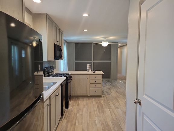 2nd image of 9588 Anchor Dr #111