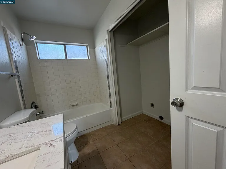 1648 W North Bear Creek Dr — Photo 22