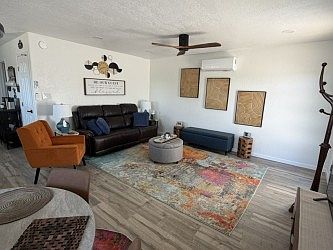 2nd image of 5245 Juniper Pl #A