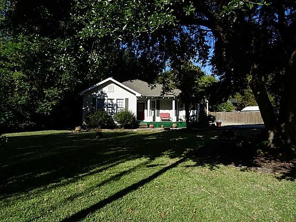 3rd image of 5306 Powell Ln