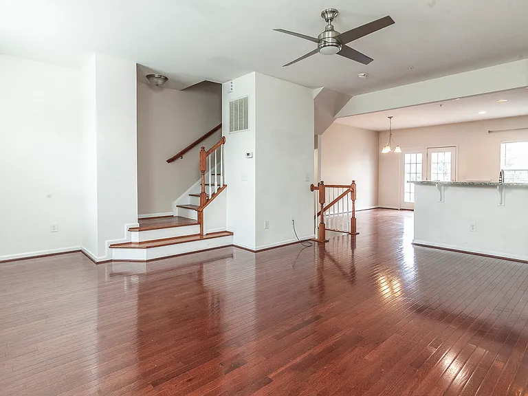 244 Macdonald Ave — Photo 5