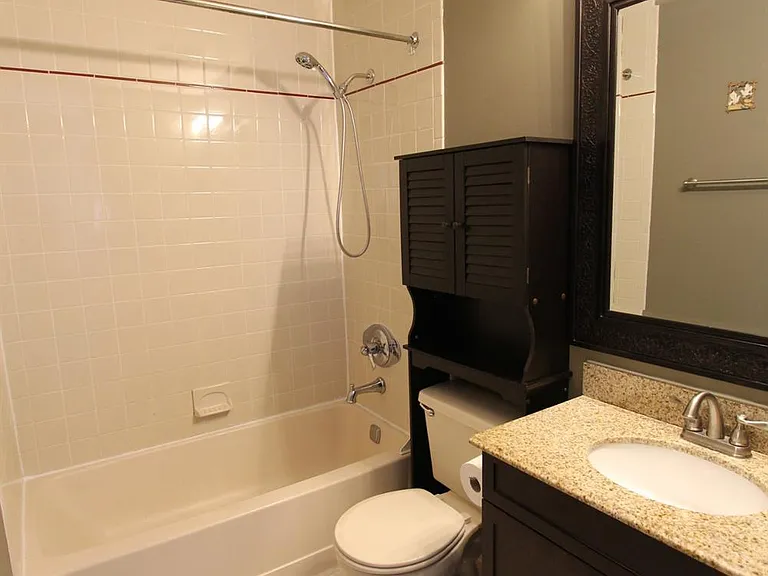 5015 Ravens Crest Dr — Photo 12