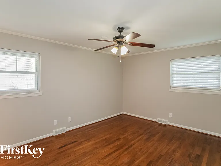3439 Timberview Rd — Photo 8