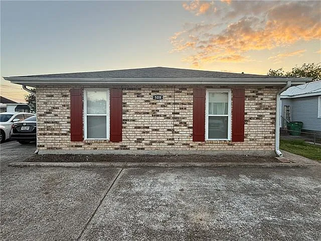 508 Avenue G #A — Photo 3