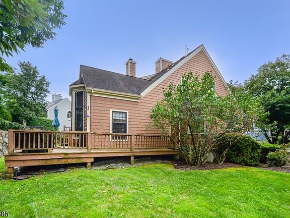 4th image of 27 Tanager Ct