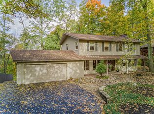 30 Clarkes Xing, Fairport, NY 14450