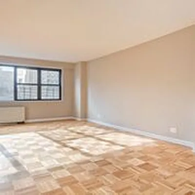 Rented by UES Management | media 11