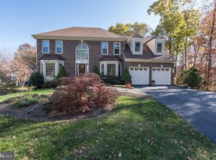 724 Huntsman Pl, Herndon, VA 20170