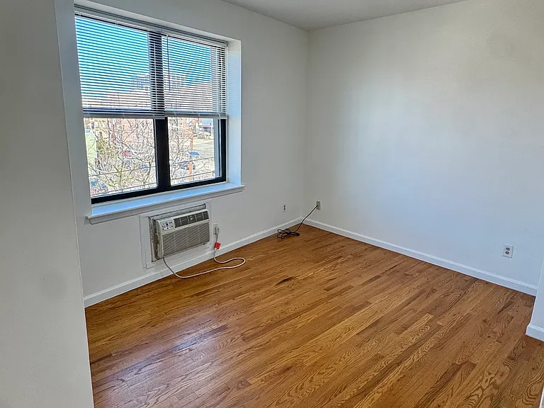 43-49 Van Wagenen Ave #3D — Photo 9