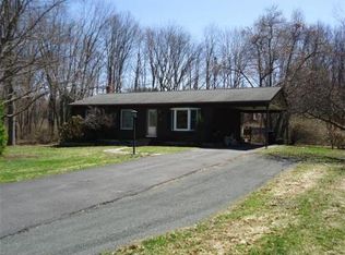 14 Greenwich Rd, Amherst, MA 01002