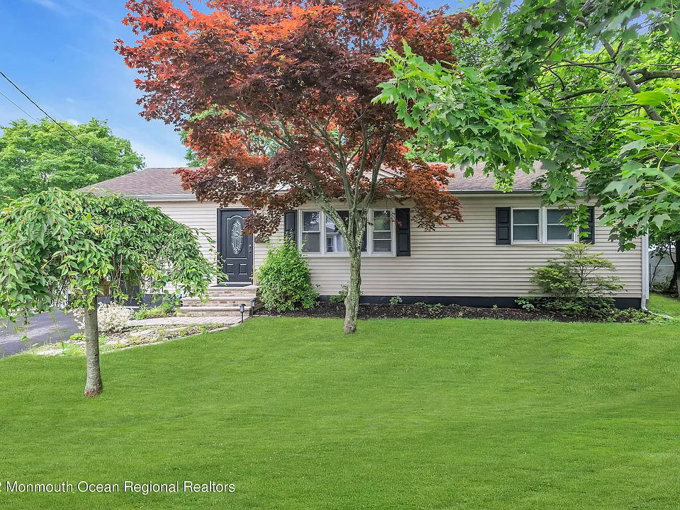 224 Cedar St
