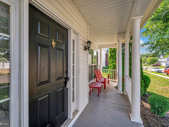 2nd image of 11111 Kira Ct