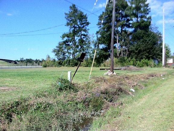 5th image of 2033 Highway 96 S
