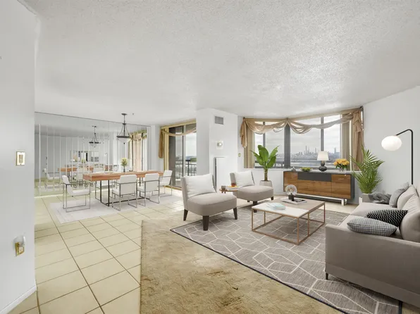 1105 Harmon Cove Tower, Secaucus, NJ 07094