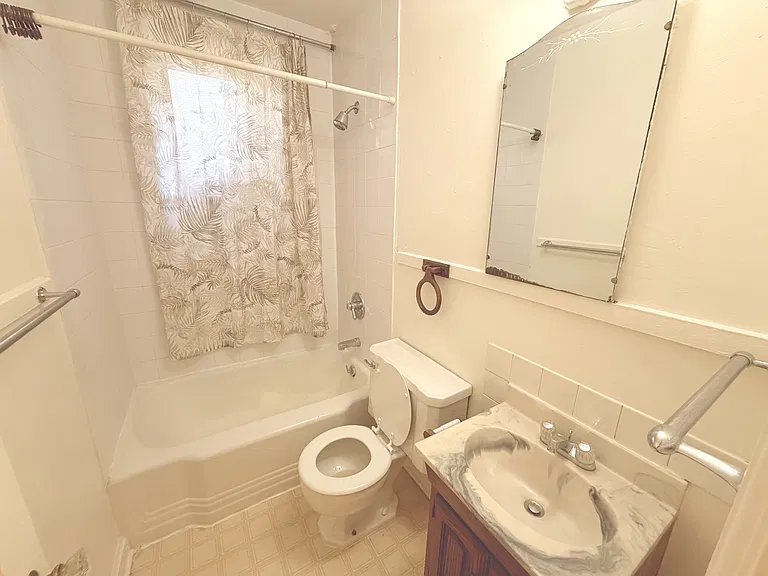 878 S Logan St #1 — Photo 10
